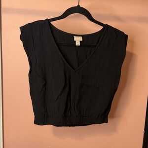a new day Black V-Neck Crop Top